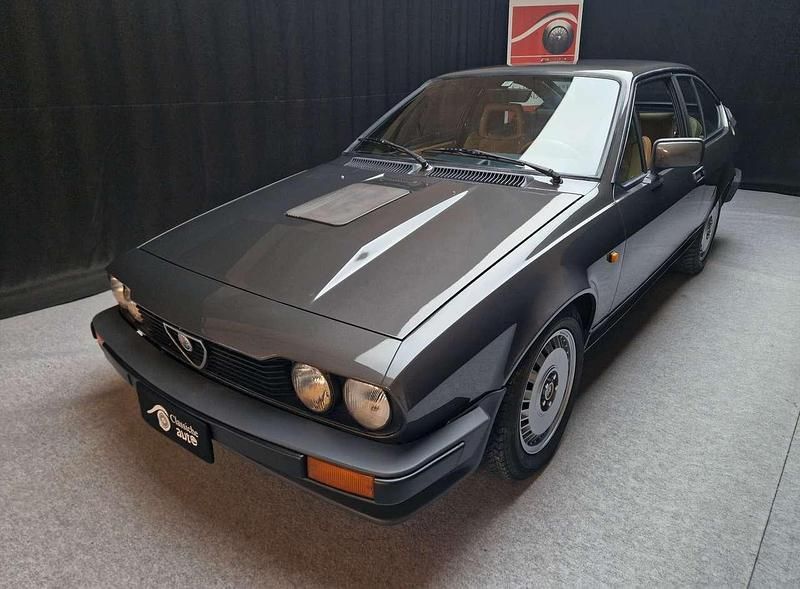 Nero Usata 1981 Alfa Romeo Alfetta Tre volumi | 22.900 € - Immagine 1/4