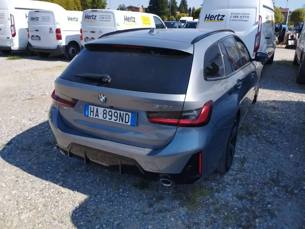 Usata BMW 318 M Sport 152 CV (111 kW) 2025 Gray Station wagon