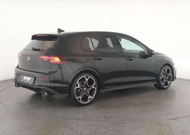 Usata VW Golf VIII Style 265 CV (194 kW) 2025 Nero Berlina