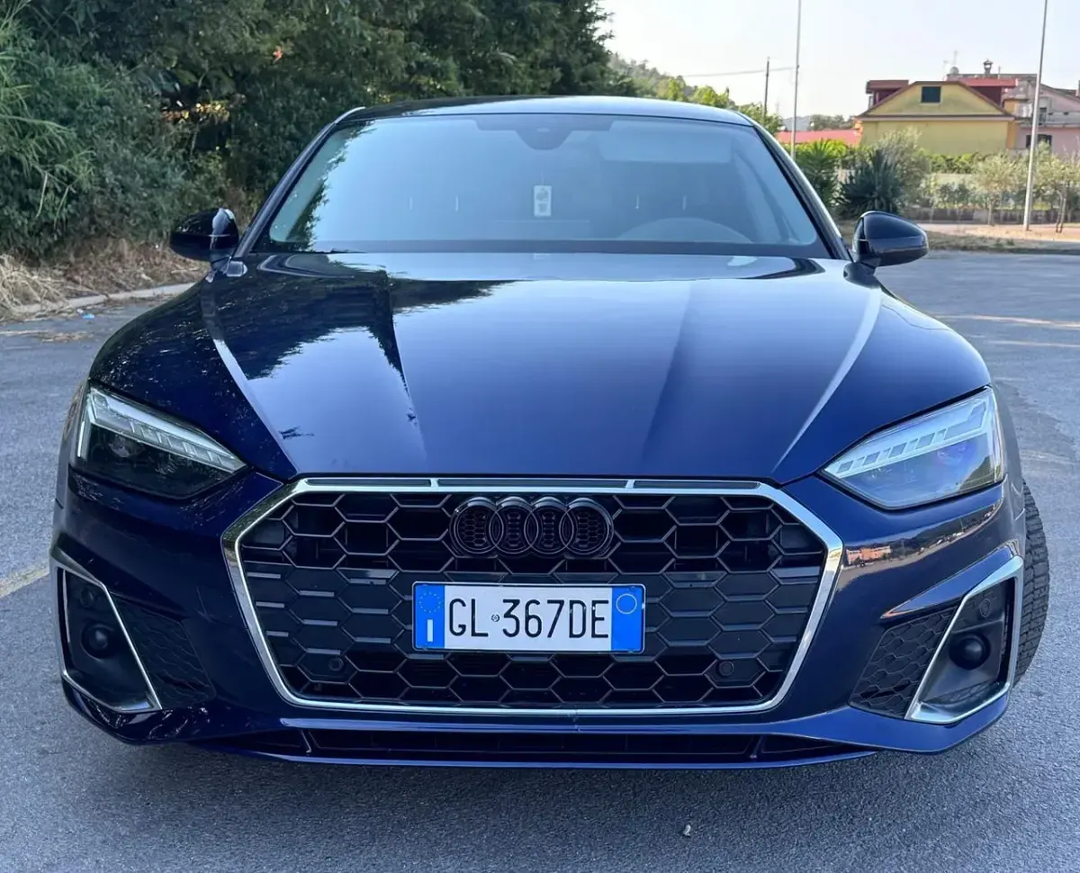 Usata Audi A5 Sportback Ambiente 163 CV (119 kW) 2023 Blu Utilitaria