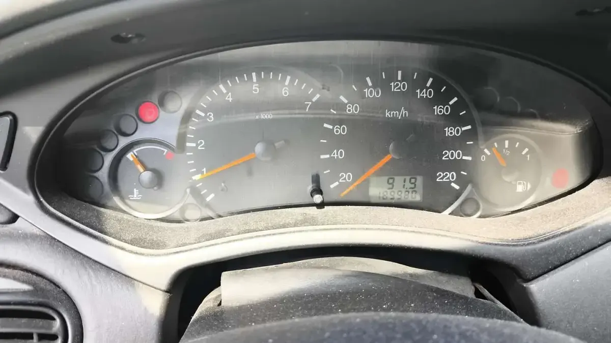 Usata Ford Focus Ghia 101 CV (74 kW) 2003 Berlina