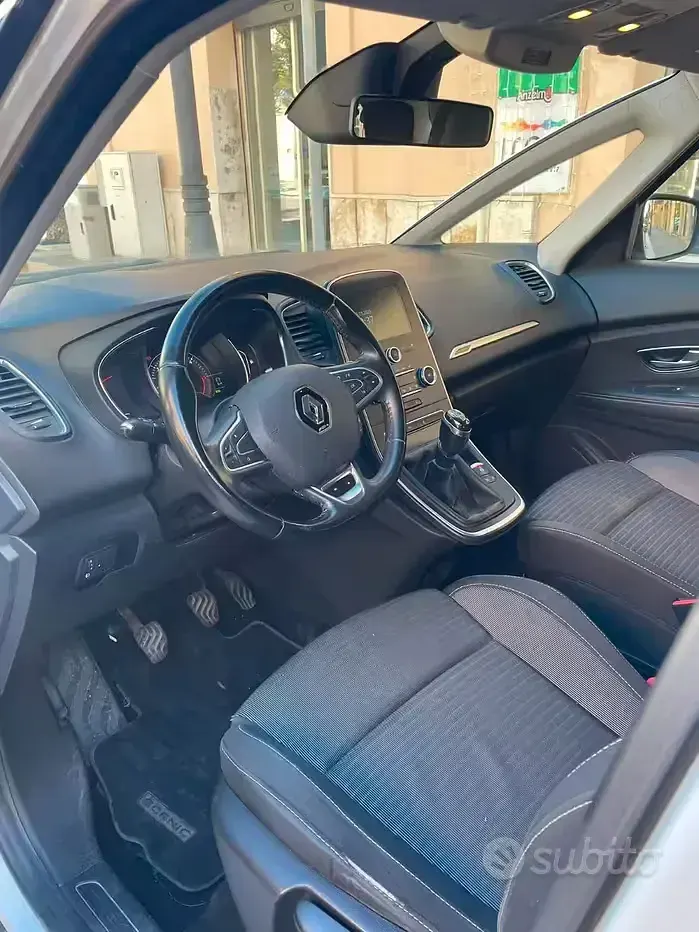 Usata Renault Scénic IV 110 CV (80 kW) 2018 Bianco Monovolume