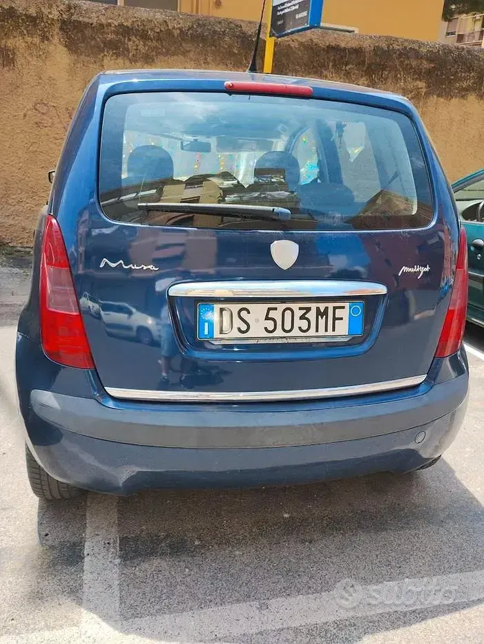 Usata Lancia Musa 90 CV (66 kW) 2008 Blu Monovolume