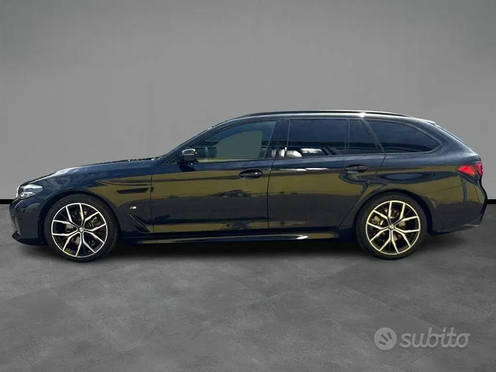 Usata BMW 520 M Sport 190 CV (139 kW) 2022 Nero / metallizzato Berlina