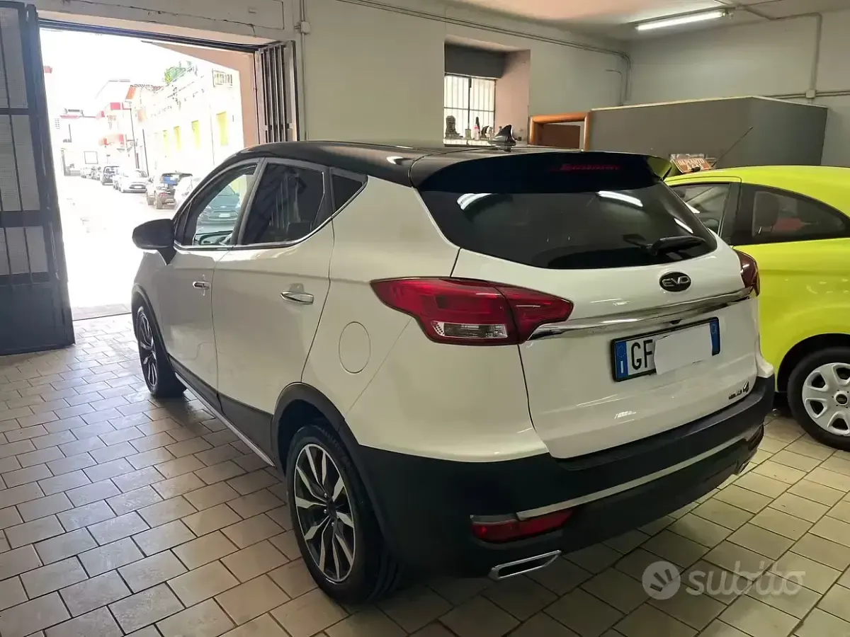 Usata EVO Evo 4 114 CV (83 kW) 2021 Bianco SUV