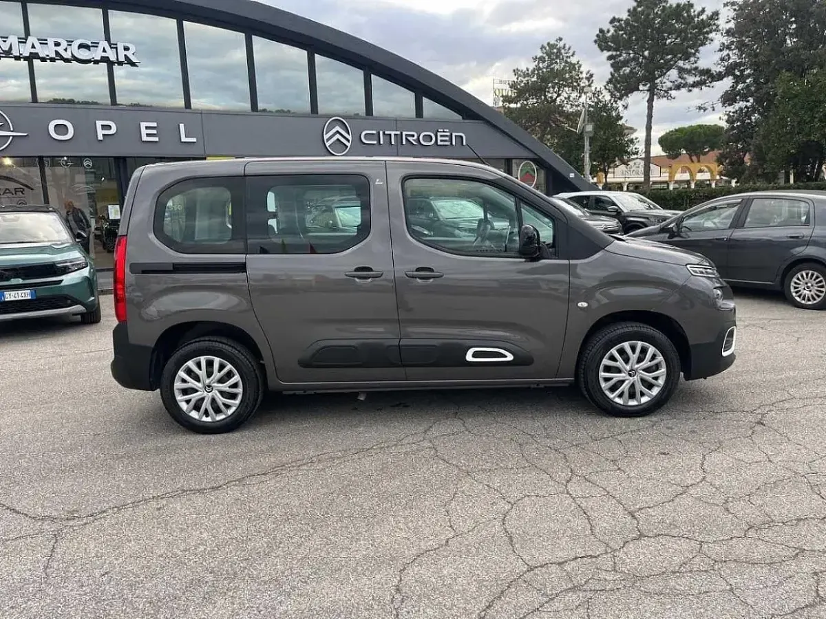 Usata Citroën e-Berlingo Feel 102 CV (75 kW) 2023 Grigio Monovolume