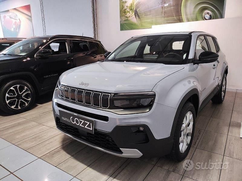 Nuova Jeep Avenger Altitude 110 CV (80 kW) 2025 Grigio SUV