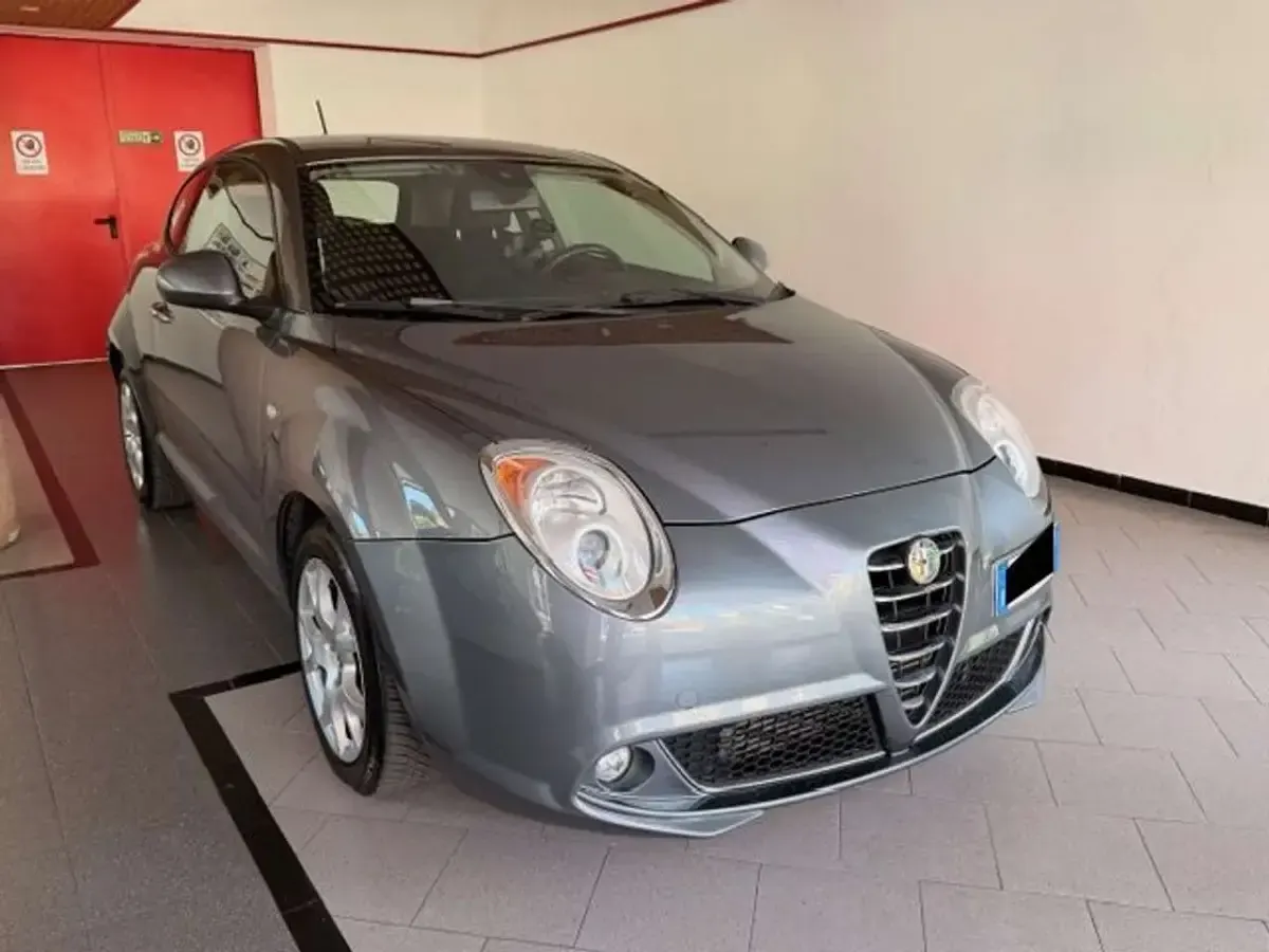 Second-hand Alfa Romeo MiTo Distinctive 120 CP (88 kW) 2010 Gri Hatchback
