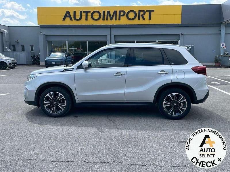 Usata Suzuki Vitara 111 CV (81 kW) 2019 Grigio SUV