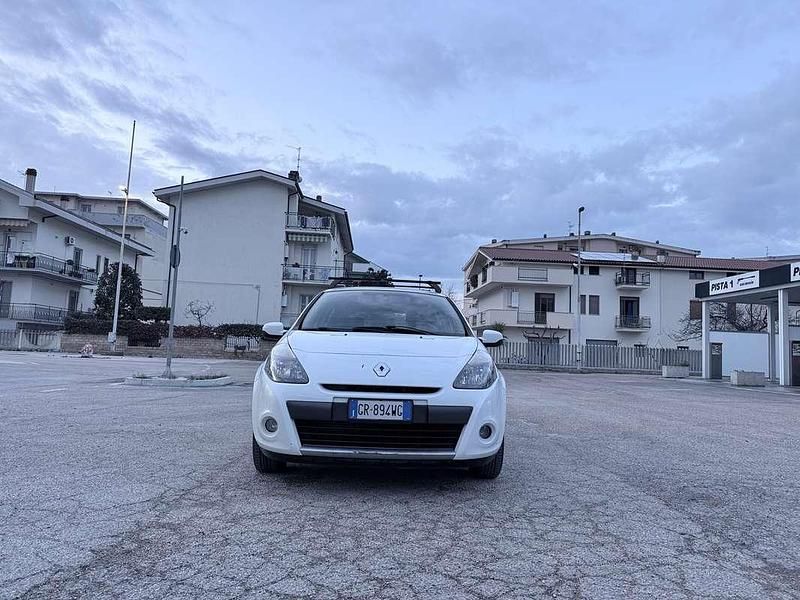 Usata Renault Clio II Dynamique 95 CV (69 kW) 2009 Berlina