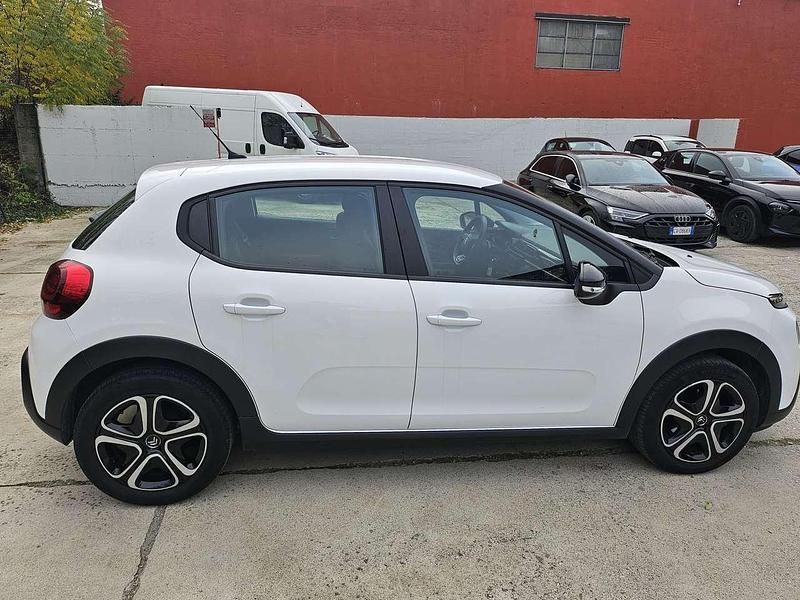 Usata Citroën C3 PureTech 83 CV (61 kW) 2024 Bianco Berlina