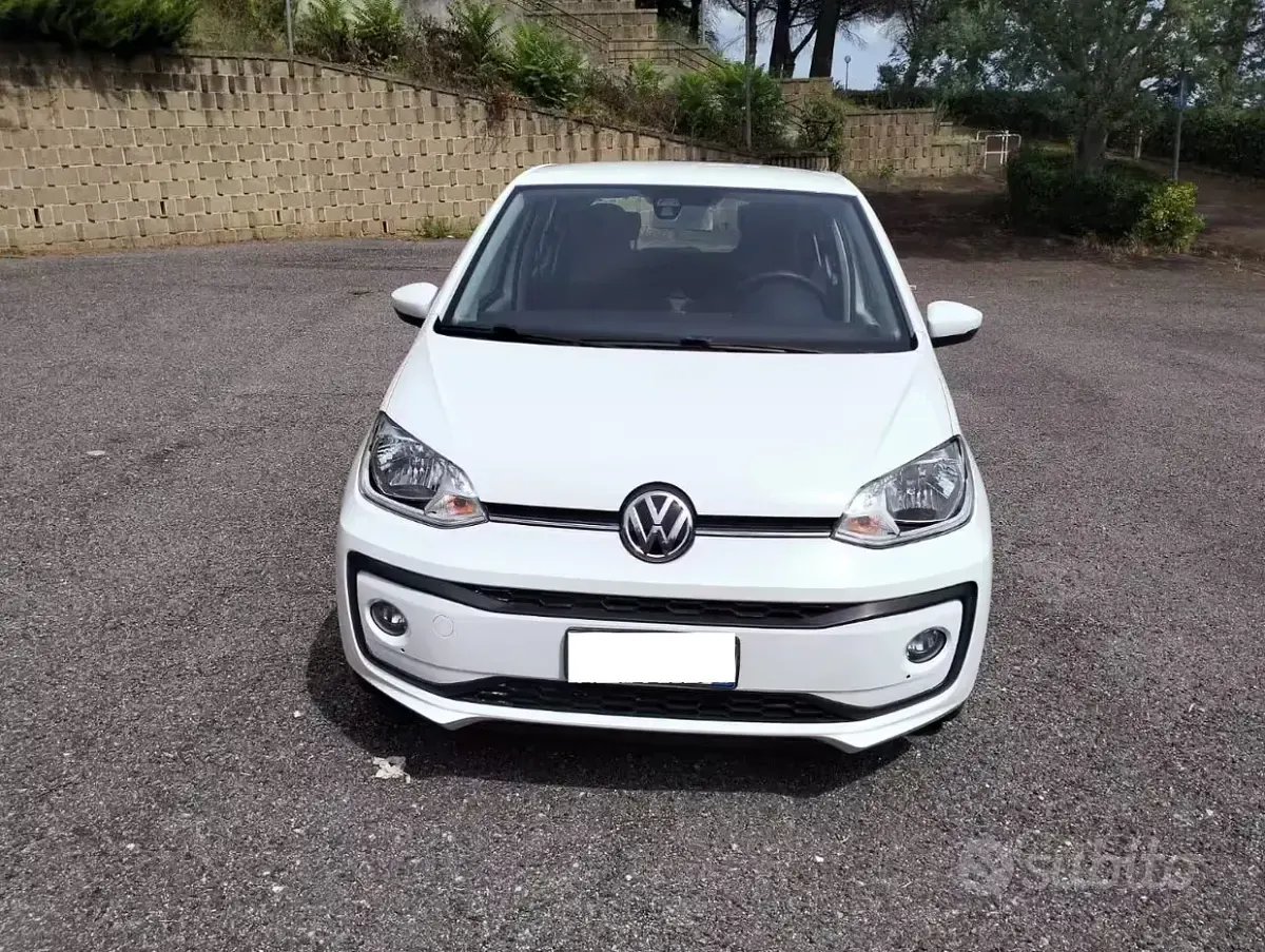 Usata VW up! move up! 75 CV (55 kW) 2017 Bianco Utilitaria