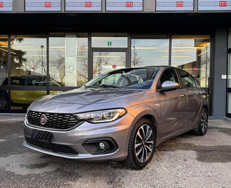 Usata Fiat Tipo Easy 95 CV (69 kW) 2019 Grigio Berlina