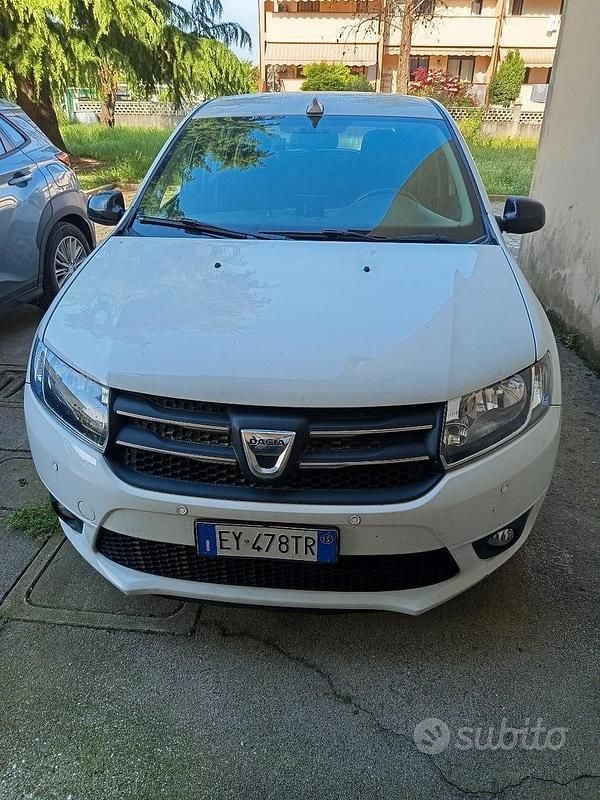 Usata Dacia Sandero 75 CV (55 kW) 2015 Utilitaria