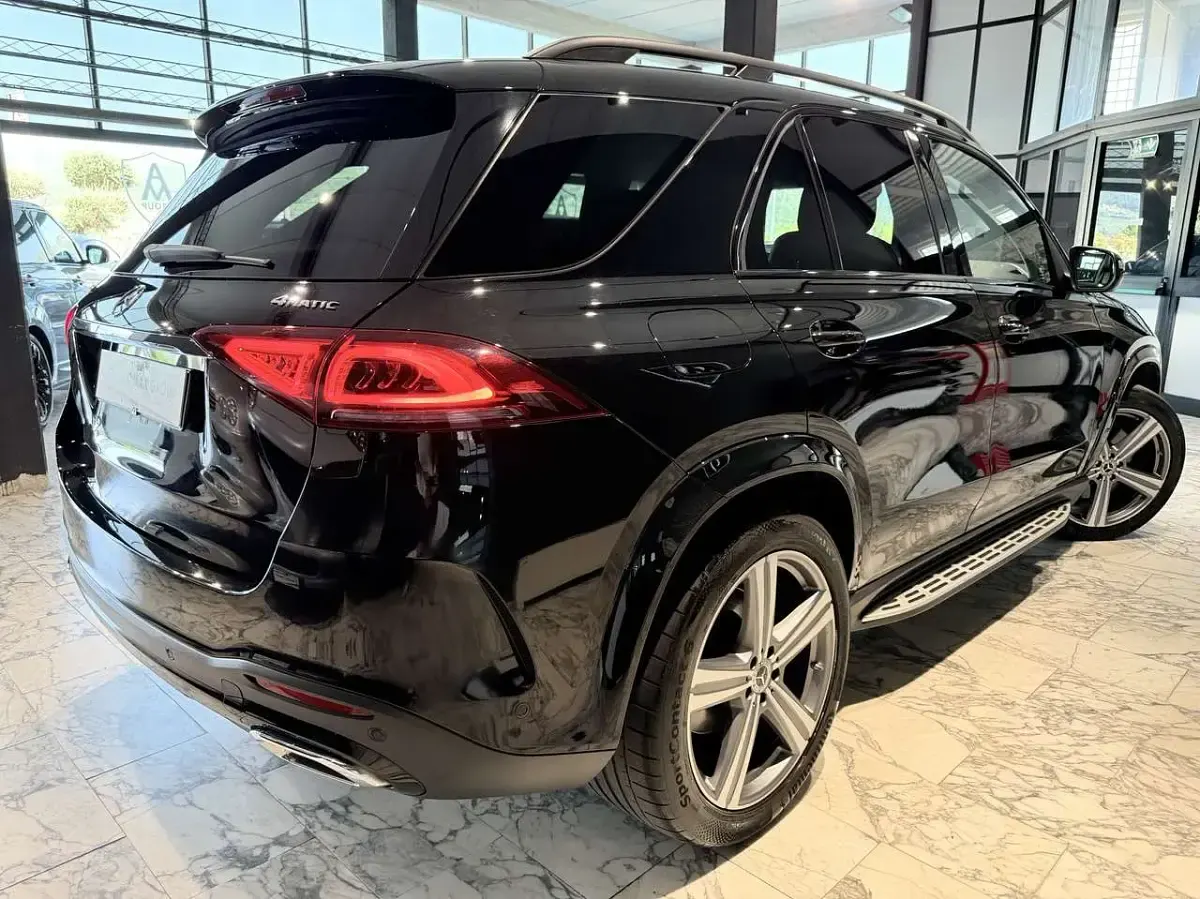 Usata Mercedes GLE300 Premium Plus 272 CV (200 kW) 2023 Nero SUV
