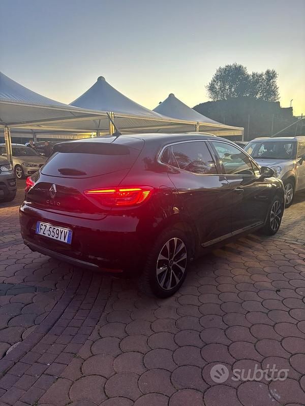 Usata Renault Clio V Intens 86 CV (63 kW) 2020 Nero Berlina