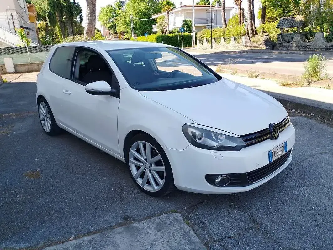 Usata VW Golf VI Highline 122 CV (89 kW) 2011 Utilitaria
