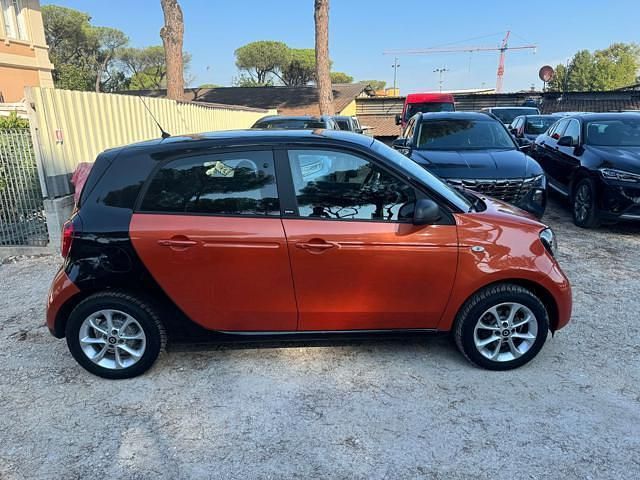 Usata Smart ForFour 70 CV (51 kW) 2019 Arancione Utilitaria