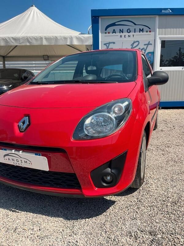 Rosso Usata 2009 Renault Twingo Dynamique Due volumi | 4490 € (Buon prezzo) - Immagine 1/4