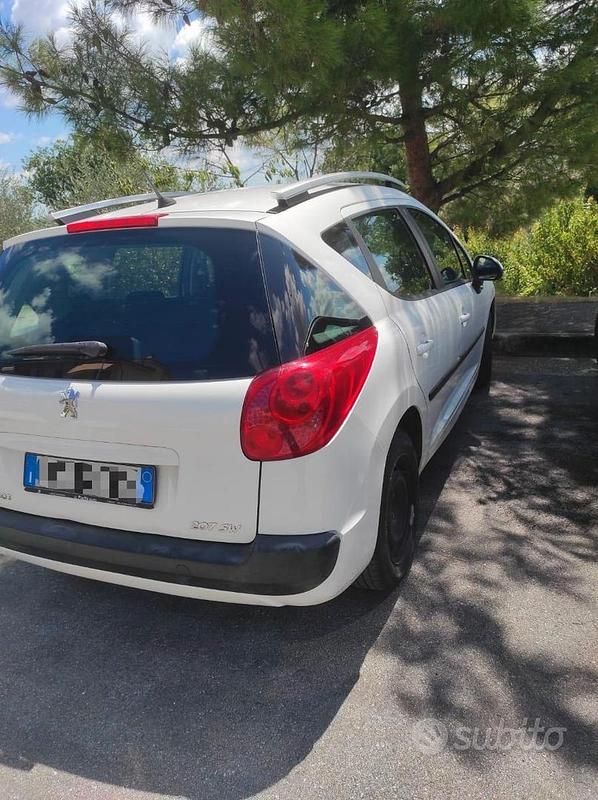 Usata Peugeot 207 2010 Bianco Station wagon