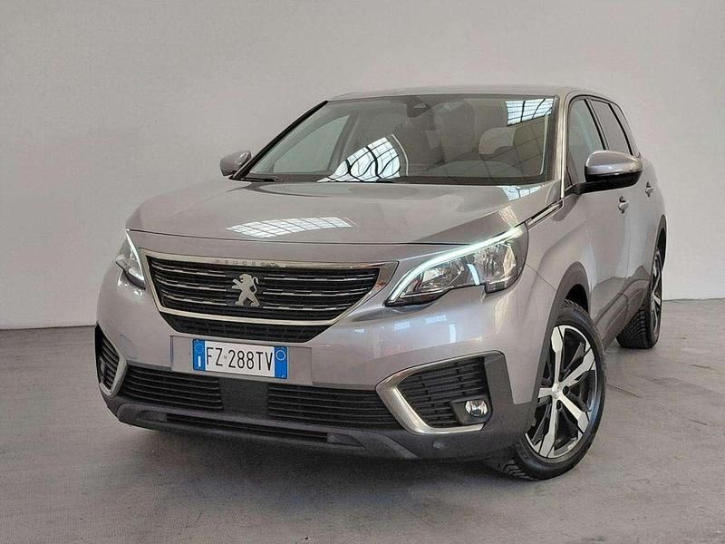 Usata Peugeot 5008 Business-Line 131 CV (96 kW) 2019 Argento SUV