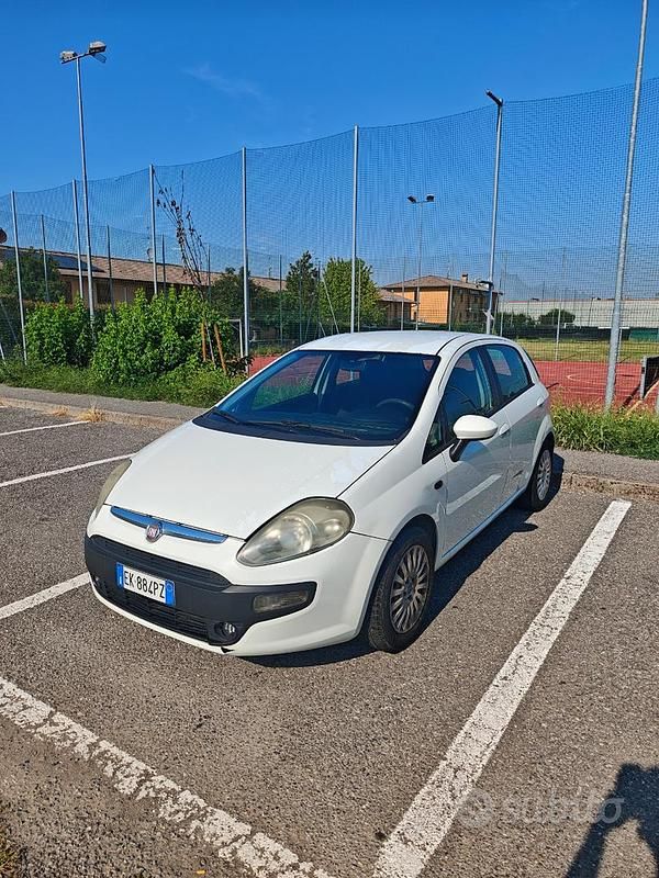 Usata Fiat Punto Evo 75 CV (55 kW) 2011 Bianco Utilitaria