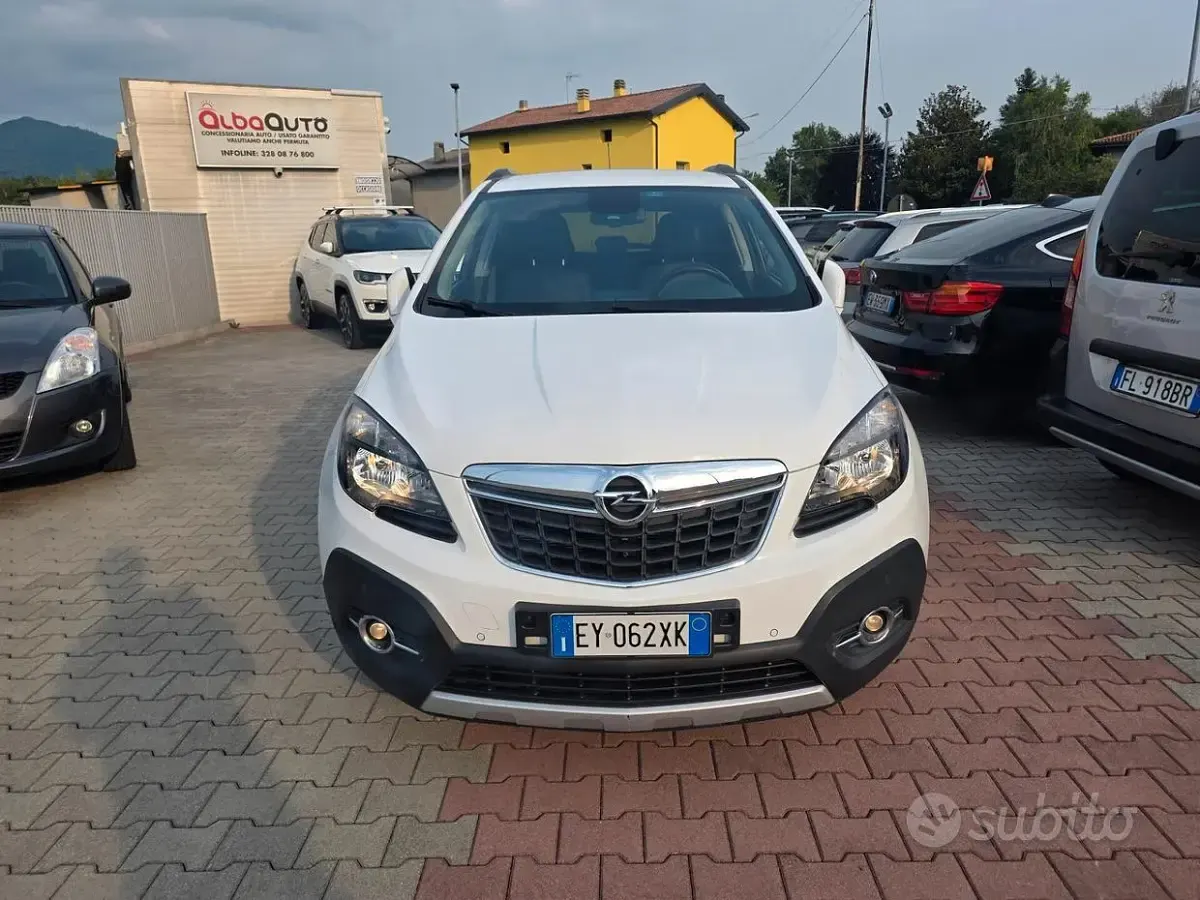 Usata Opel Mokka Cosmo 140 CV (102 kW) 2015 Bianco SUV
