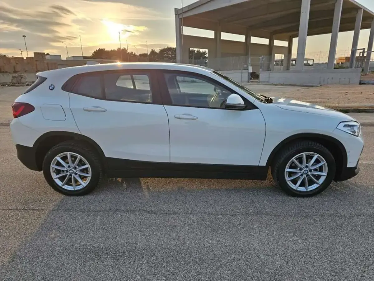 Usata BMW X2 116 CV (85 kW) 2022 Bianco SUV