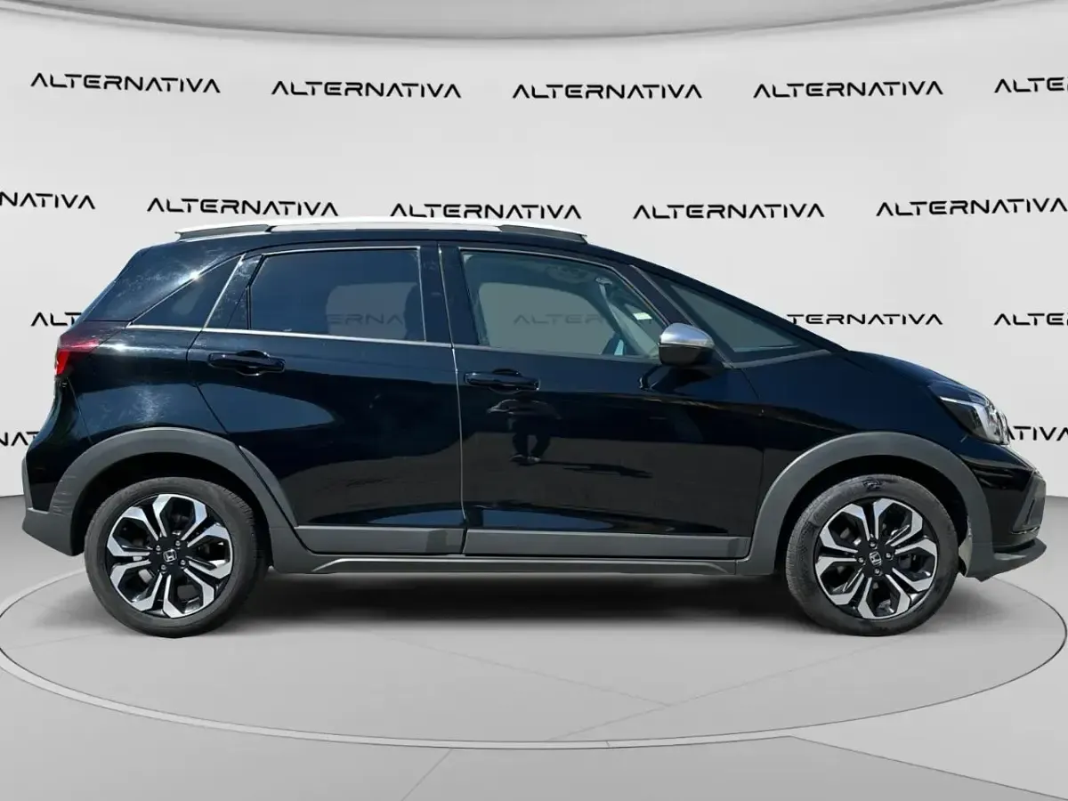 Usata Honda Jazz Executive 98 CV (72 kW) 2022 Nero Utilitaria