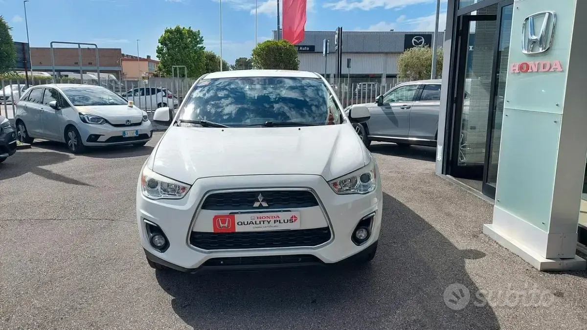 Begagnad Mitsubishi ASX Invite 116 HK (85 kW) 2013 Vit SUV