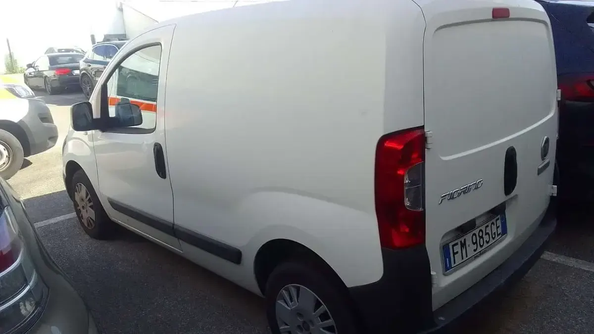 Usata Fiat Fiorino 80 CV (58 kW) 2017 Bianco Monovolume