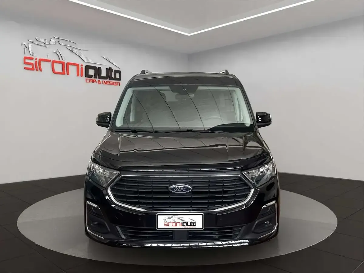 Usata Ford Tourneo Connect Titanium 122 CV (89 kW) 2025 Nero Monovolume