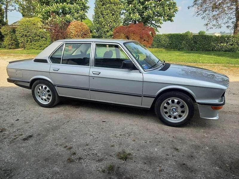 Usata BMW 518 Efficient Dynamics 90 CV (66 kW) 1981 Berlina