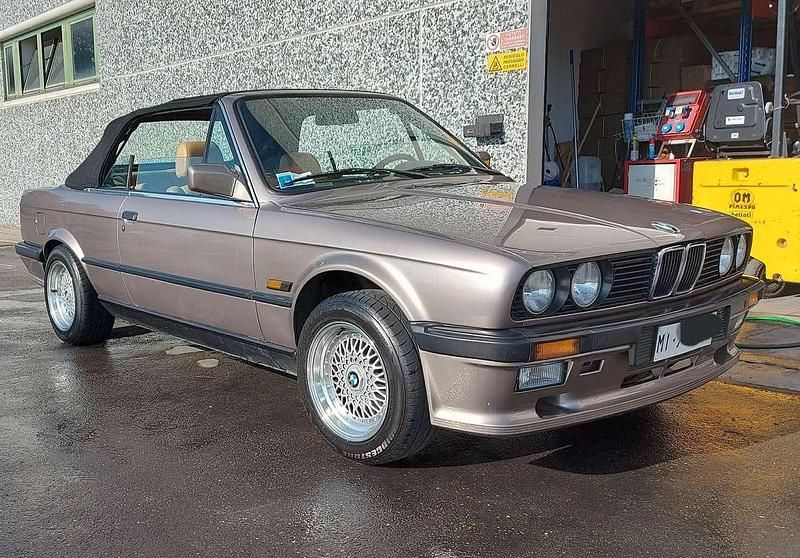 Usata BMW 320 Cabriolet Efficient Dynamics 129 CV (94 kW) 1988 Cabrio