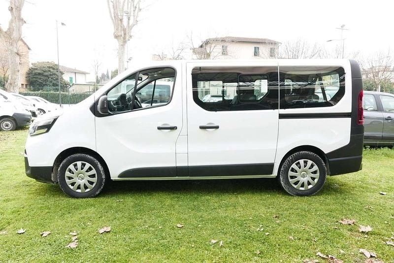 Usata Nissan Primastar 110 CV (80 kW) 2022 Bianco Monovolume
