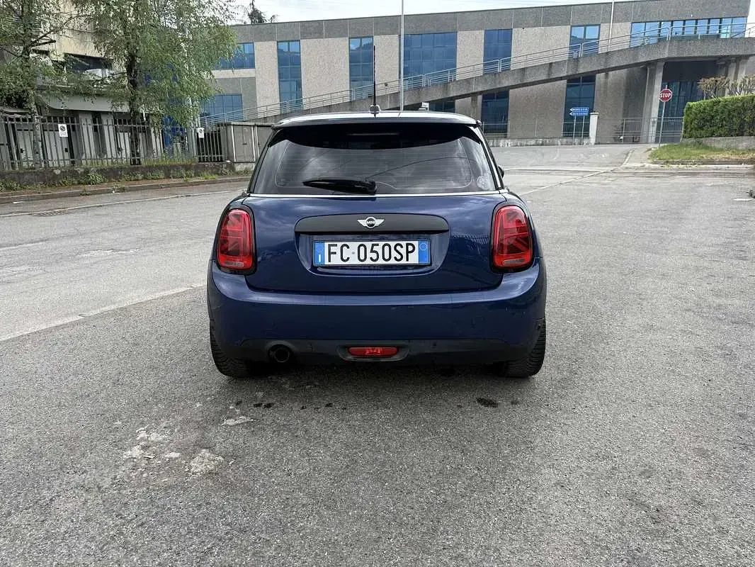 Usata Mini ONE 102 CV (75 kW) 2016 Utilitaria