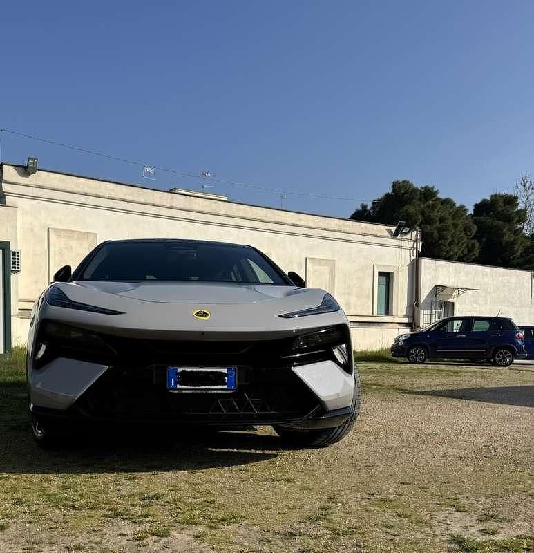 Usata Lotus Eletre 450 kW (612 CV) 2024 SUV