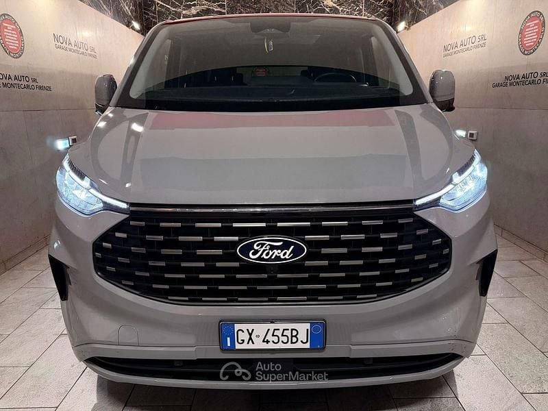 Grigio Usata 2024 Ford Tourneo Custom Titanium X Furgone | 43.500 € (Buon prezzo) - Immagine 1/4