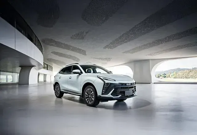 Usata EVO Evo 6 176 CV (129 kW) 2024 Verde SUV