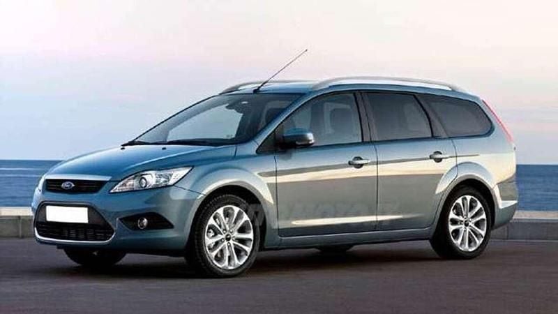 Usata Ford Focus 145 CV (106 kW) 2009 Argento Station wagon