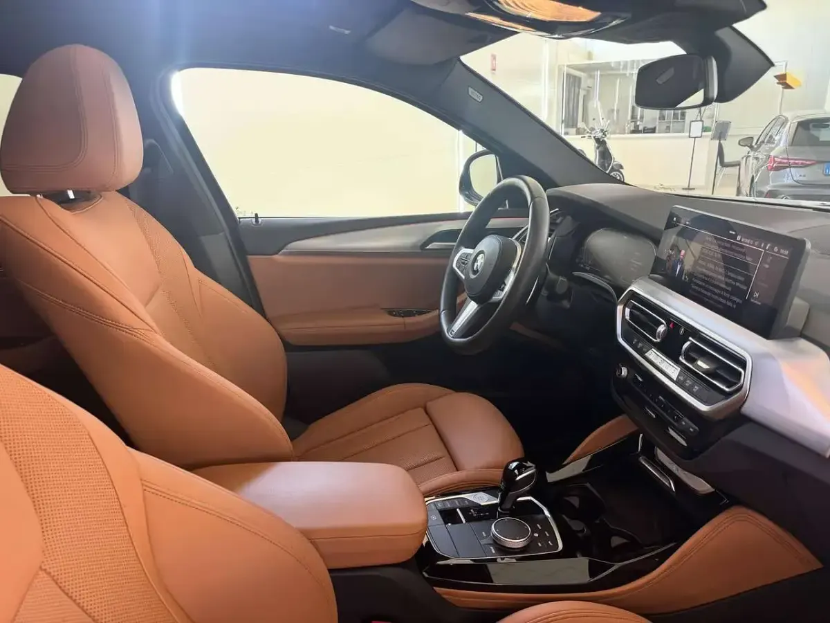 Usata BMW X4 M Sport 190 CV (139 kW) 2024 Nero SUV