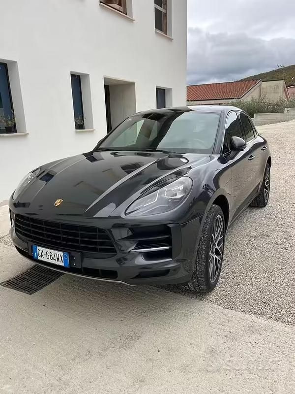 Usata Porsche Macan 245 CV (180 kW) 2021 Grigio SUV