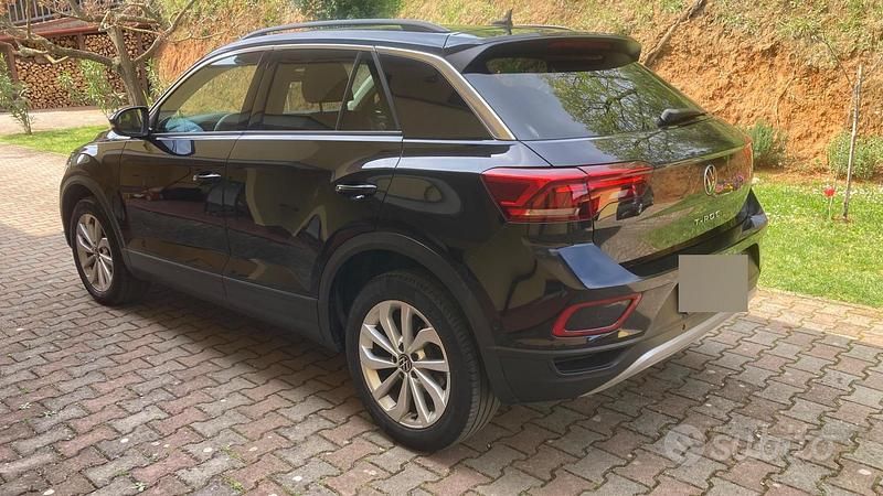 Usata VW T-Roc 115 CV (84 kW) 2022 Nero SUV
