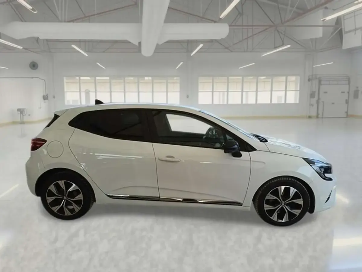 Usata Renault Clio V Evolution 101 CV (74 kW) 2023 Bianco Berlina