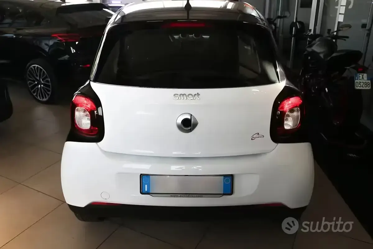 Usata Smart ForFour Superpassion 71 CV (52 kW) 2019 Bianco Utilitaria