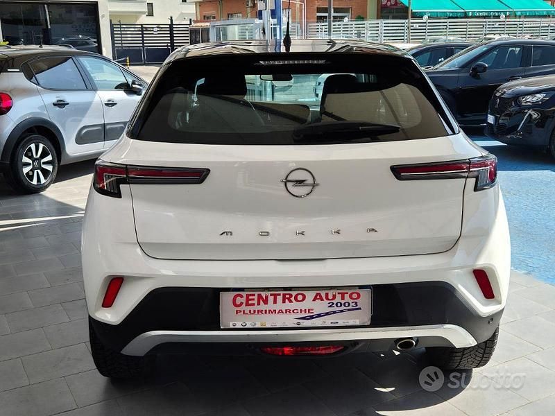 Usata Opel Mokka Elegance 110 CV (80 kW) 2022 Nessuno(met.) SUV