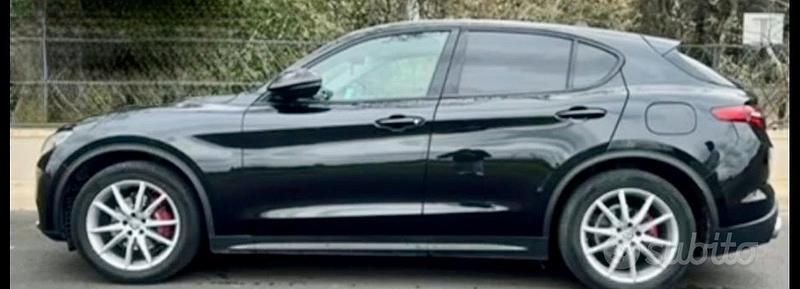 Usata Alfa Romeo Stelvio 160 CV (117 kW) 2019 Nero SUV