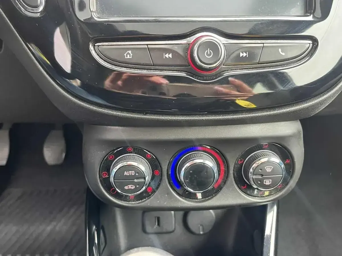 Usata Opel Adam Glam 70 CV (51 kW) 2016 Other Utilitaria