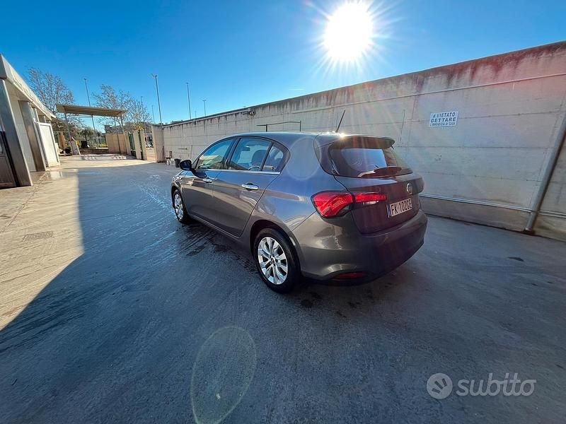 Usata Fiat Tipo 95 CV (69 kW) 2017 Berlina