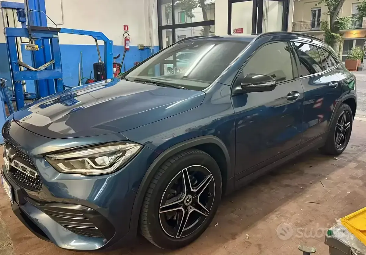 Usata Mercedes GLA200 150 CV (110 kW) 2021 SUV
